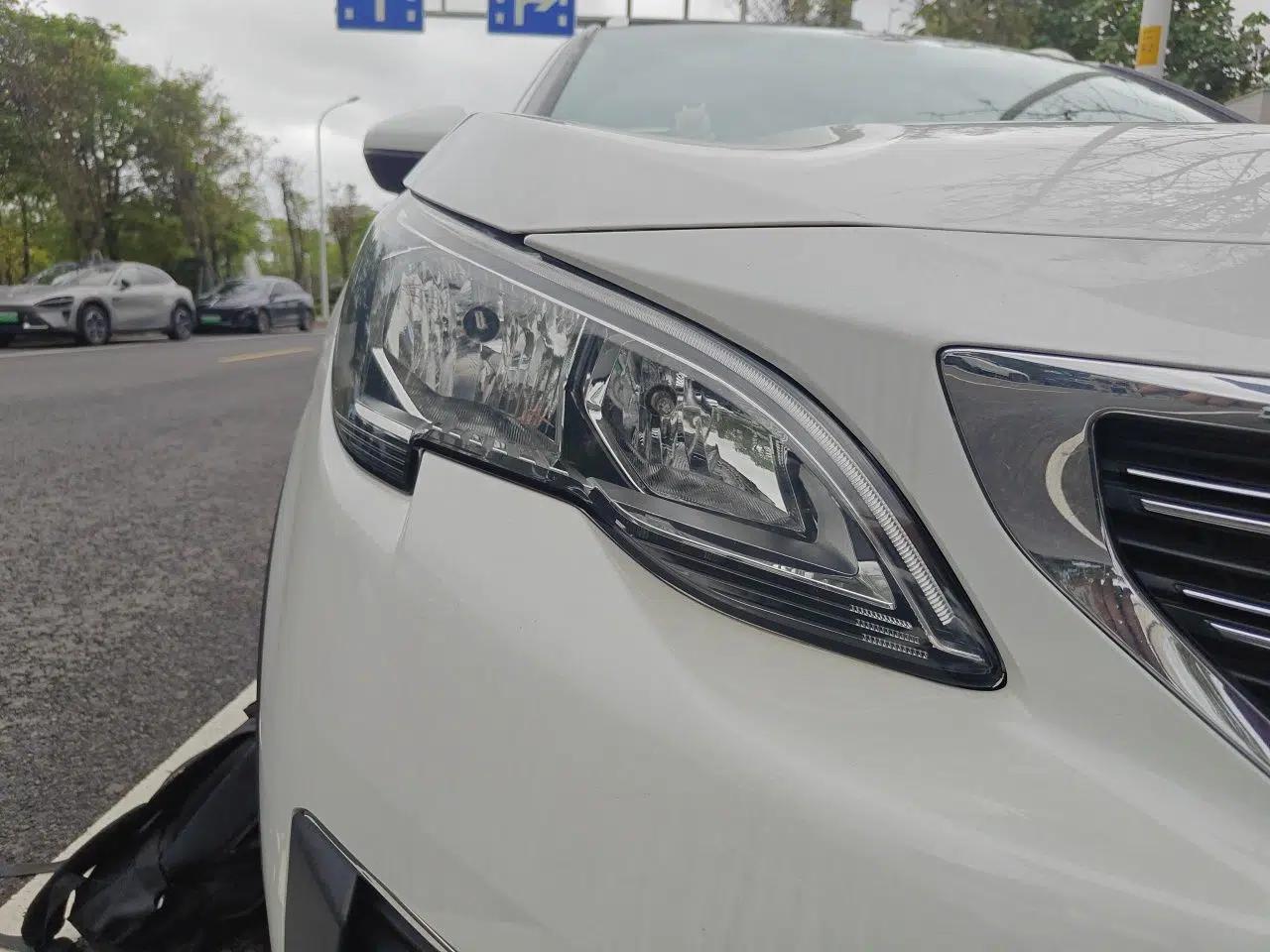 Peugeot 5008 2019 350THP 5-seat Elite Edition — миниатюра 7