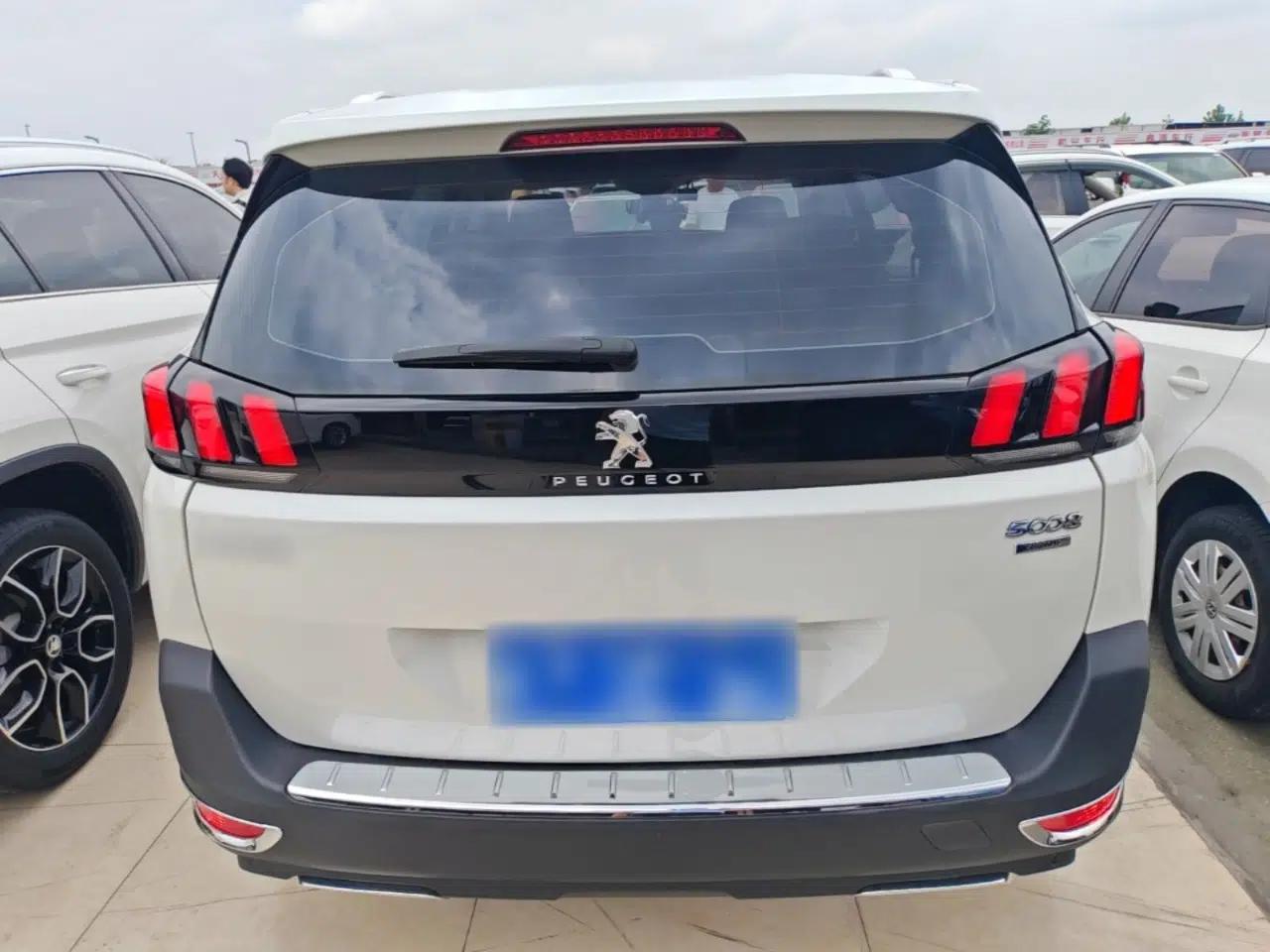 Peugeot 5008 2017 380THP 7-Seater Boundary-Free Edition — миниатюра 3