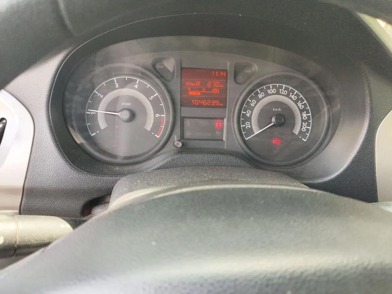 Peugeot 301 2014 1.6L Manual Comfort Edition — миниатюра 12