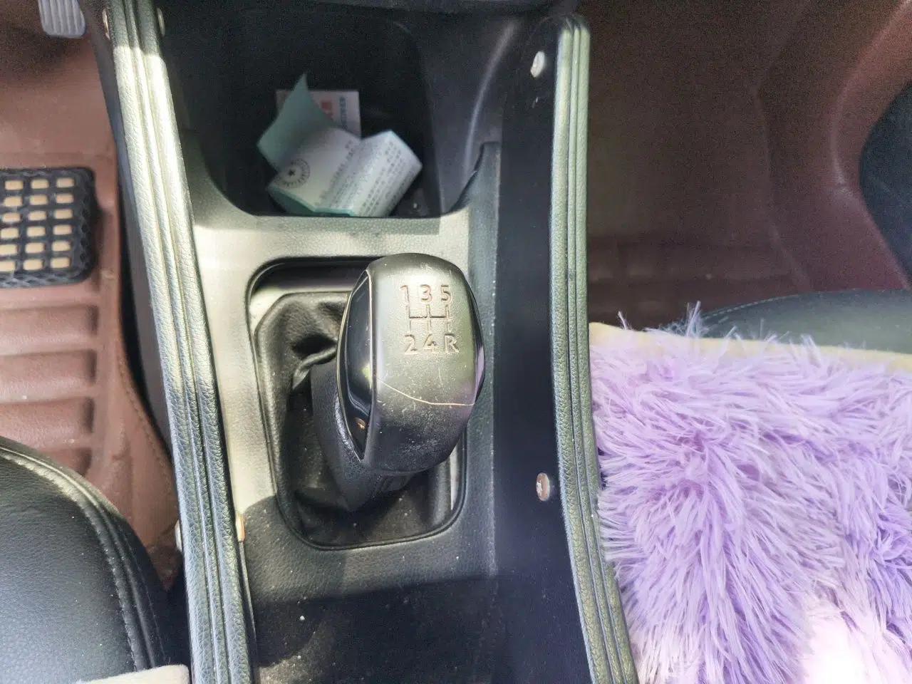 Peugeot 301 2014 1.6L Manual Comfort Edition — миниатюра 15