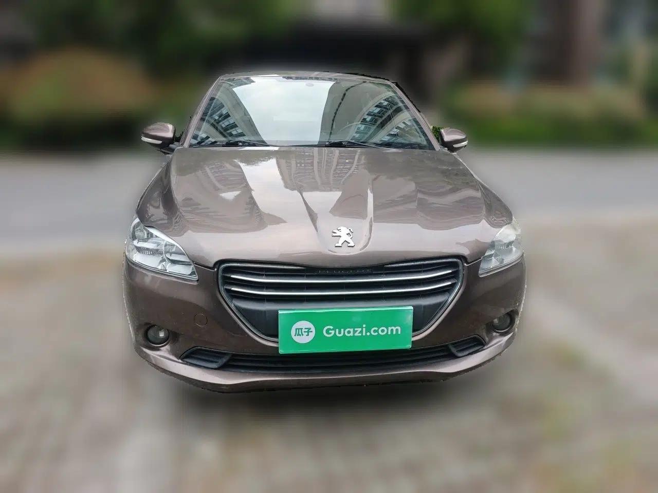 Peugeot 301 2014 1.6L Manual Luxury Edition — миниатюра 2