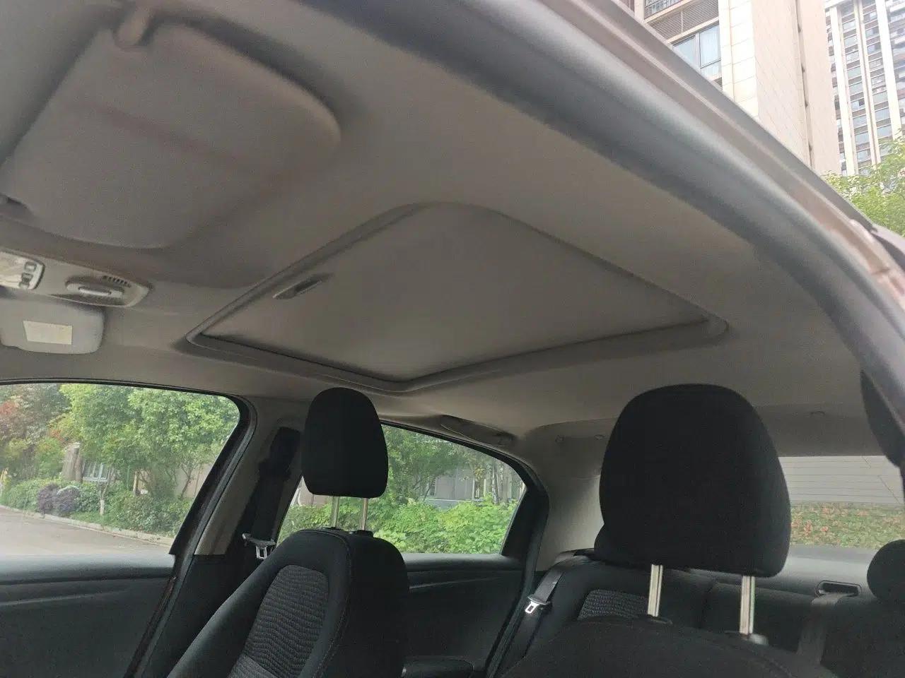 Peugeot 301 2014 1.6L Manual Luxury Edition — миниатюра 19
