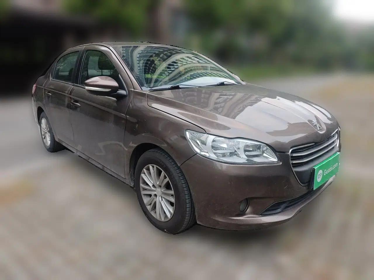 Peugeot 301 2014 1.6L Manual Luxury Edition — миниатюра 3