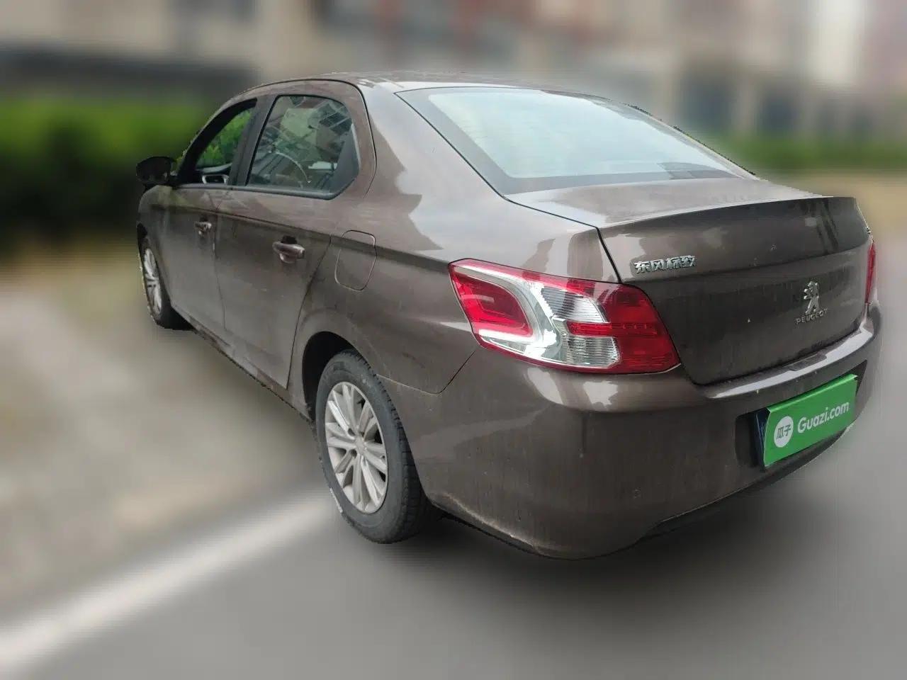 Peugeot 301 2014 1.6L Manual Luxury Edition — миниатюра 4