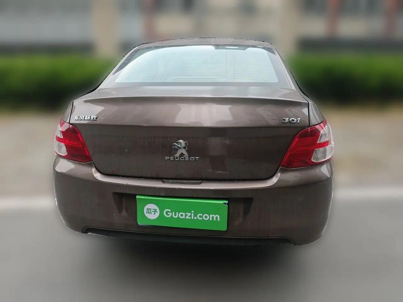 Peugeot 301 2014 1.6L Manual Luxury Edition — миниатюра 5