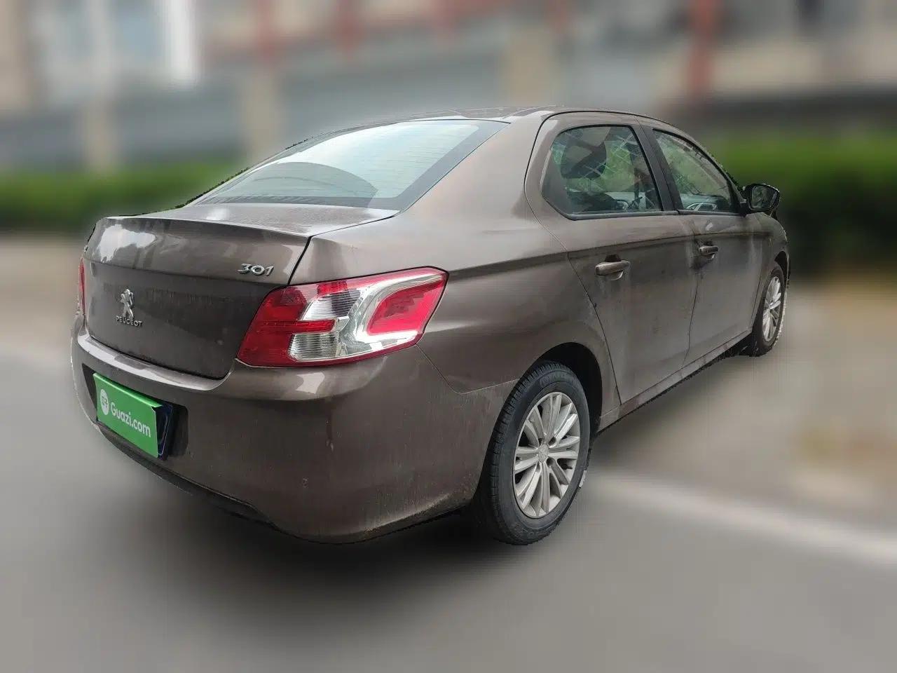 Peugeot 301 2014 1.6L Manual Luxury Edition — миниатюра 6
