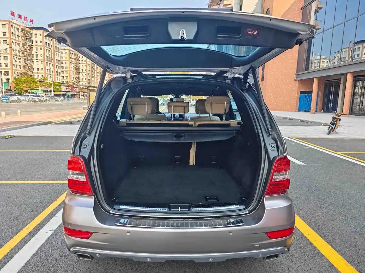 Mercedes-Benz M-Class 2010 ML 350 4MATIC Luxury Special Edition — миниатюра 15