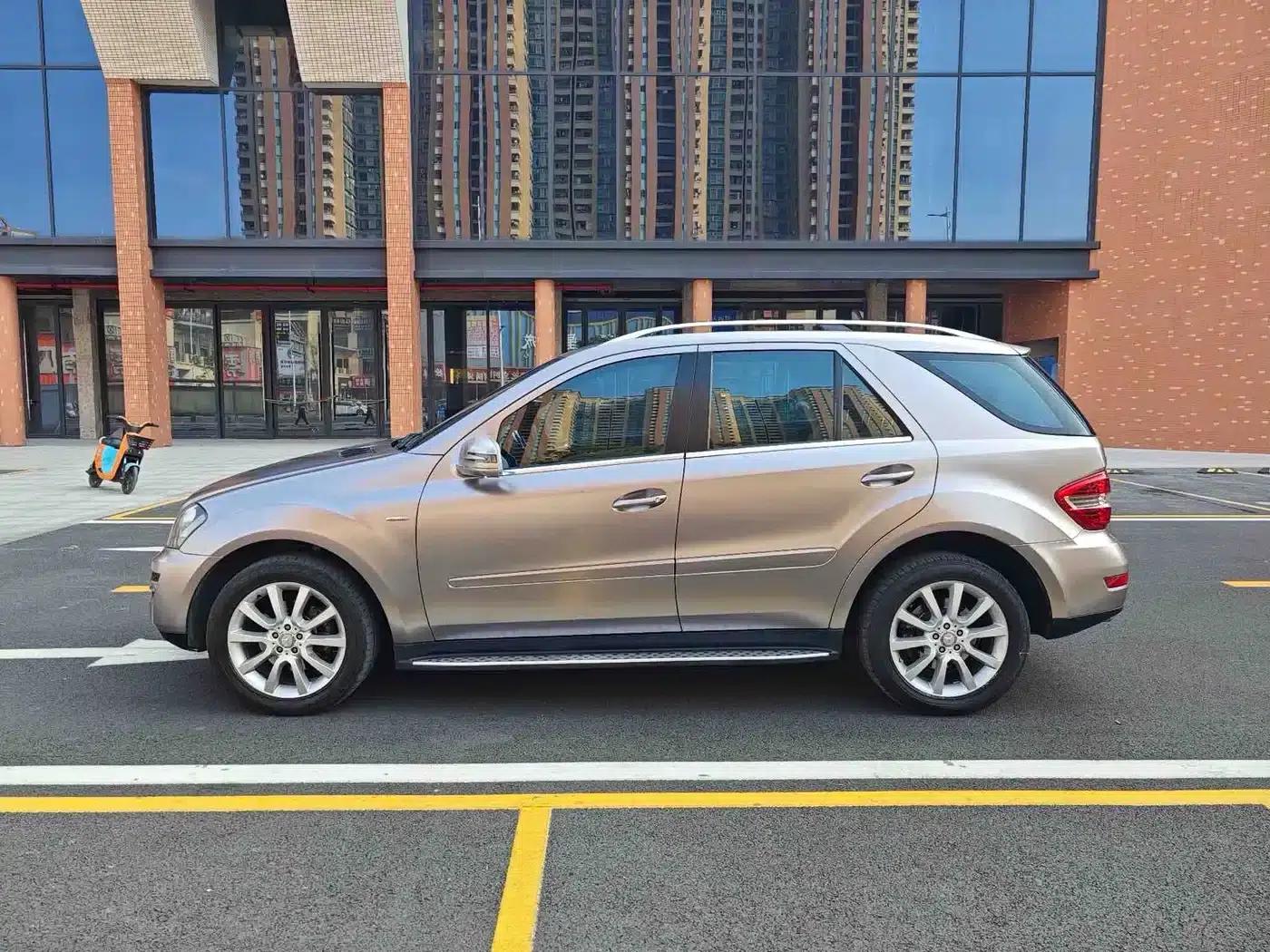 Mercedes-Benz M-Class 2010 ML 350 4MATIC Luxury Special Edition — миниатюра 7