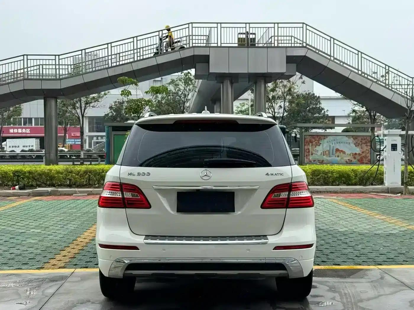 Mercedes-Benz M-Class 2012 ML 300 — миниатюра 9