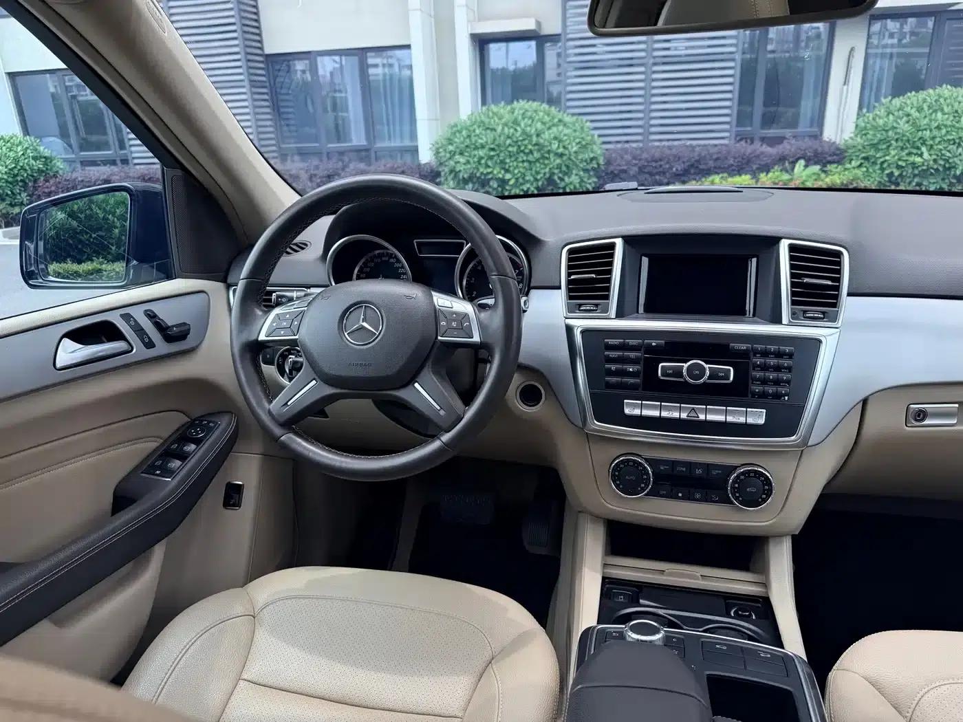 Mercedes-Benz M-Class 2012 ML 300 — миниатюра 15
