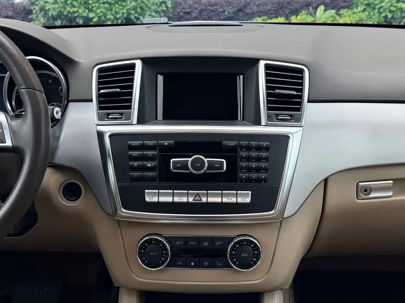 Mercedes-Benz M-Class 2012 ML 300 — миниатюра 17