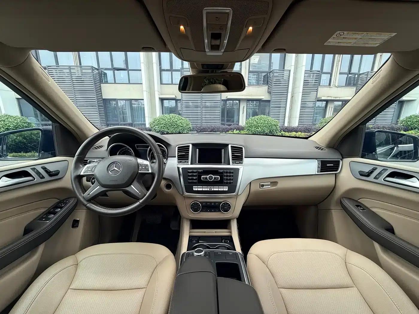 Mercedes-Benz M-Class 2012 ML 300 — миниатюра 21