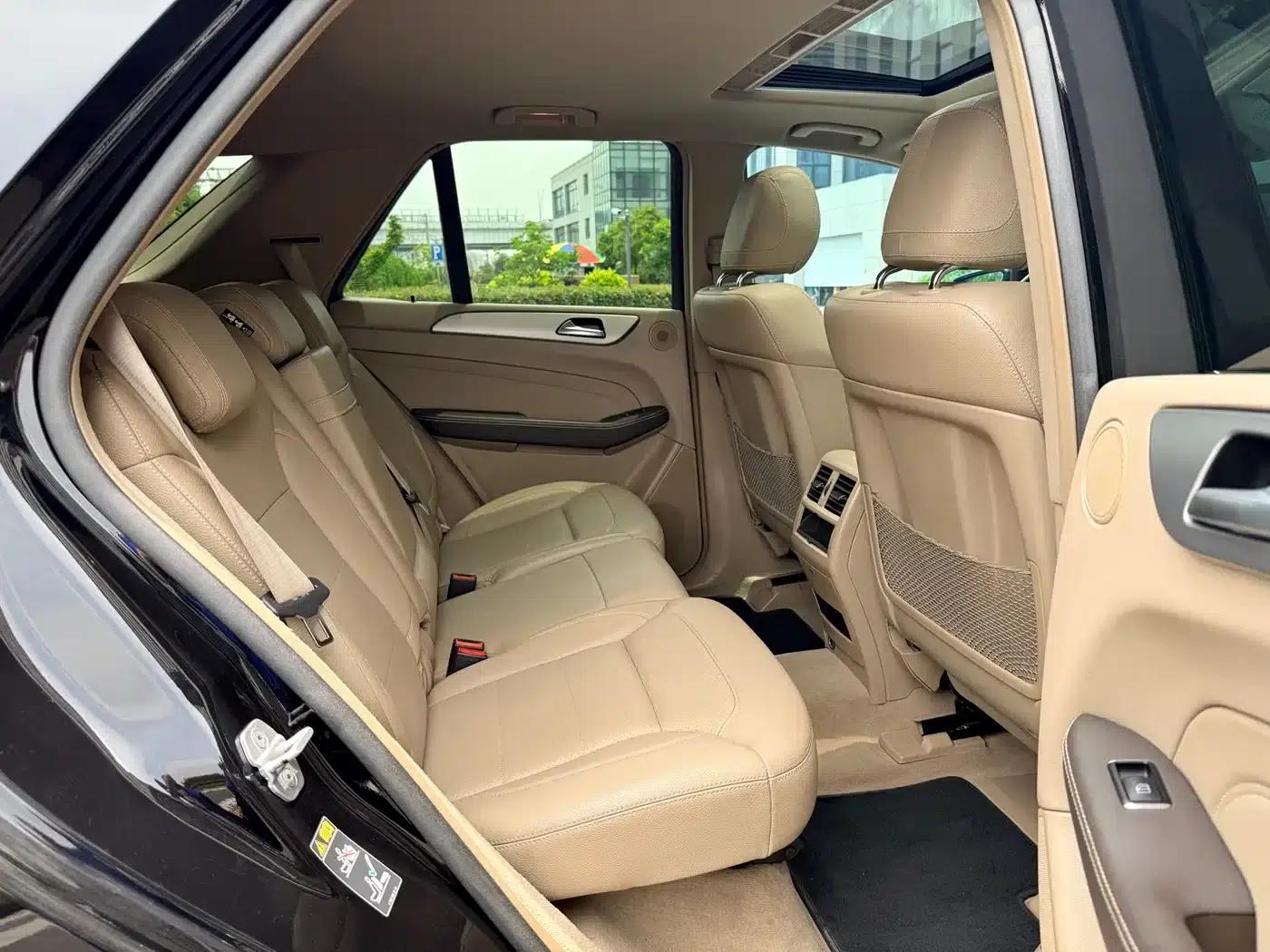 Mercedes-Benz M-Class 2012 ML 300 — миниатюра 9