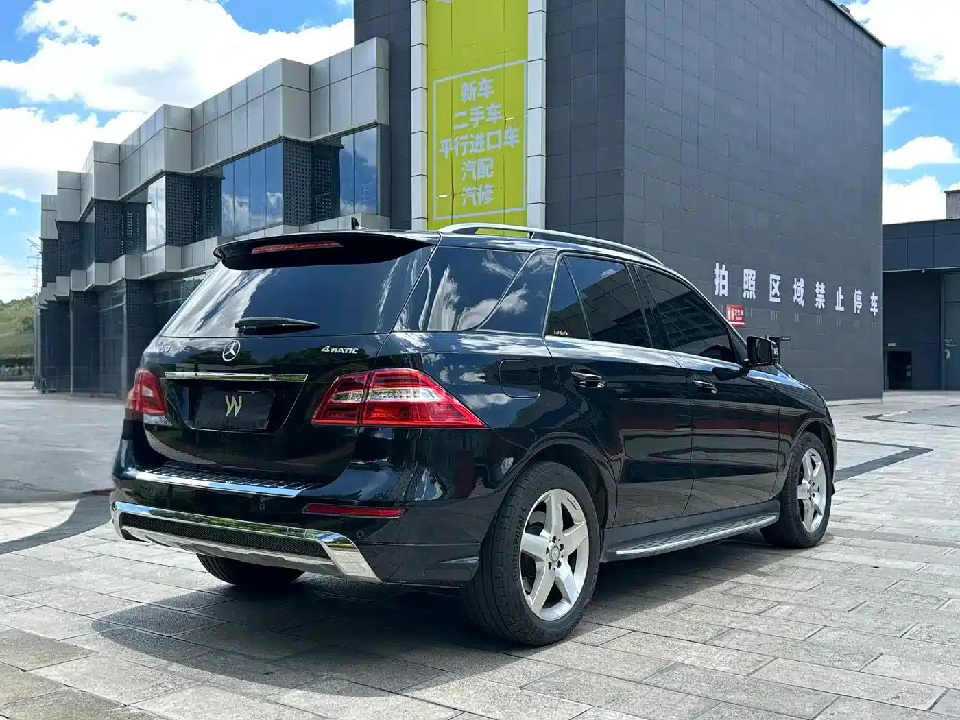 Mercedes-Benz M-Class 2014 ML 400 4MATIC Luxury — миниатюра 4
