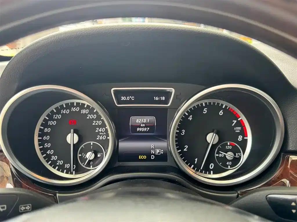 Mercedes-Benz M-Class 2015 ML 400 4MATIC Luxury — миниатюра 13