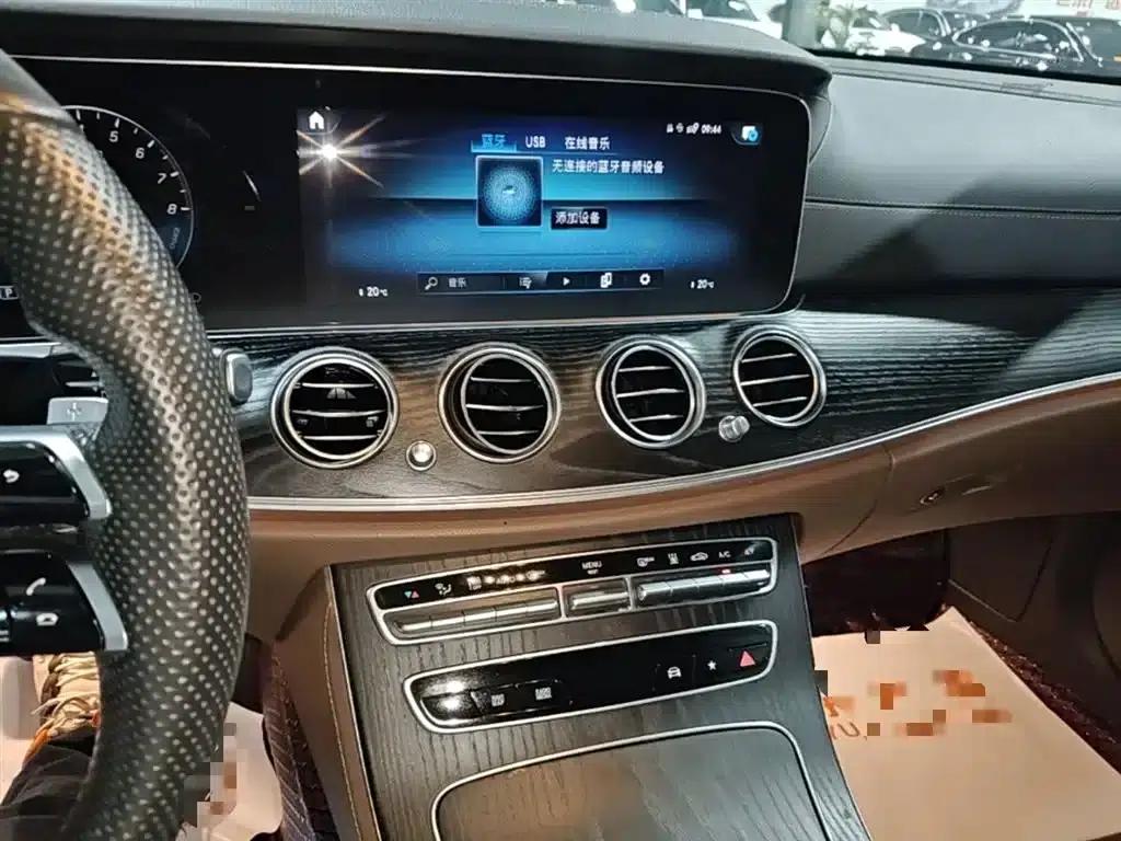 Mercedes-Benz E-Class PHEV 2022 Facelift E 350 e L Plug-in Hybrid Sports Sedan — миниатюра 13