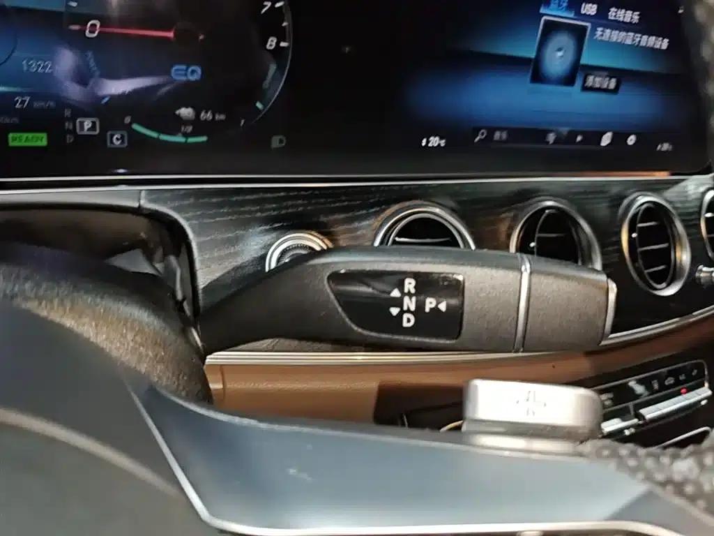 Mercedes-Benz E-Class PHEV 2022 Facelift E 350 e L Plug-in Hybrid Sports Sedan — миниатюра 14