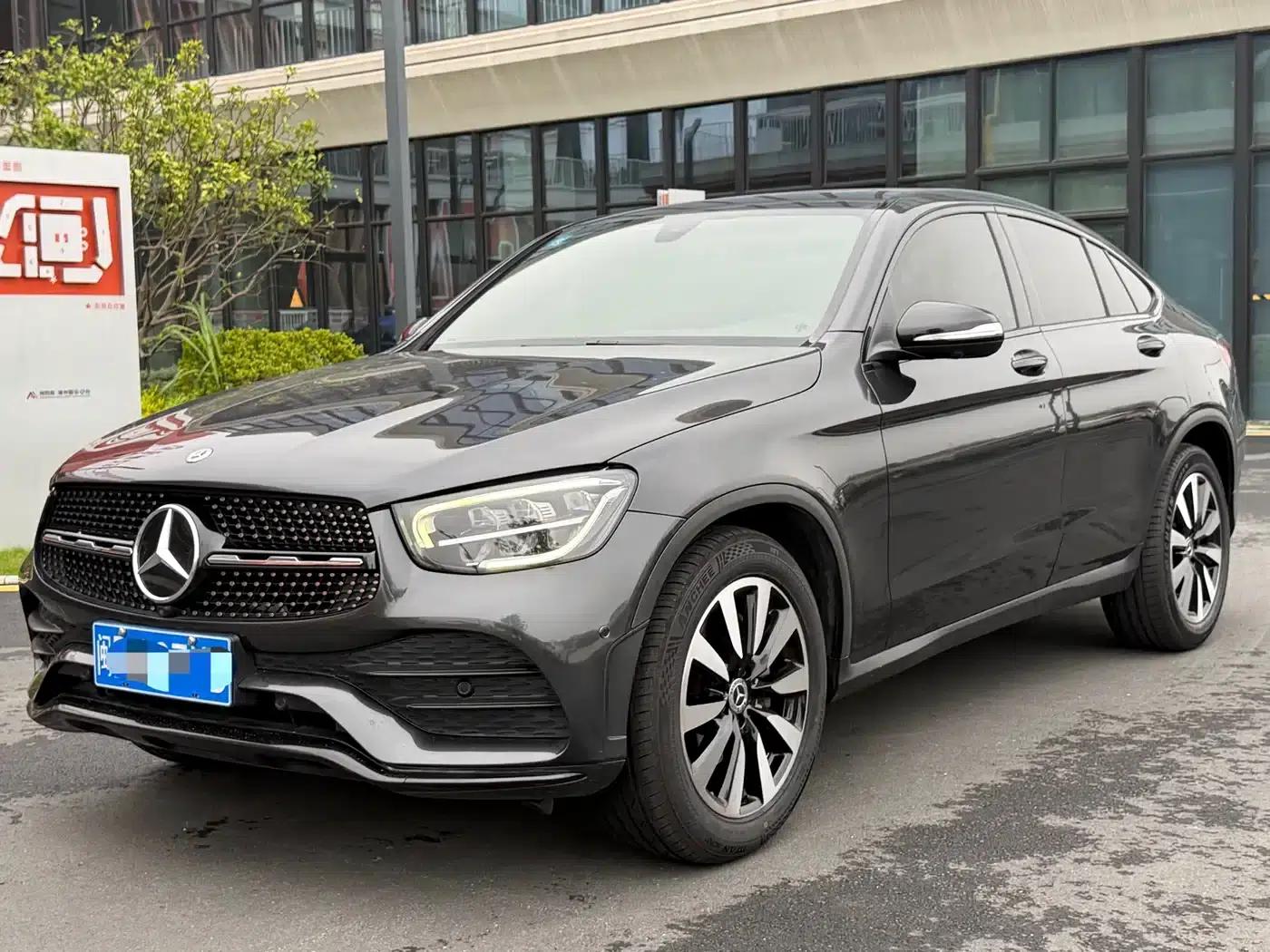 Mercedes-Benz GLC Coupe 2020 GLC 260 4MATIC Coupe SUV — миниатюра 1