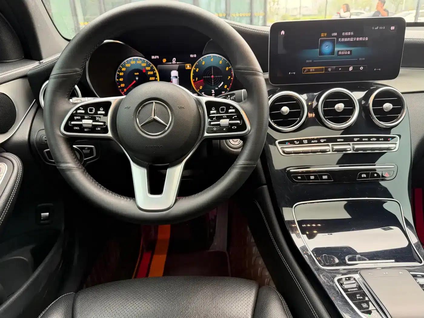 Mercedes-Benz GLC Coupe 2020 GLC 260 4MATIC Coupe SUV — миниатюра 7