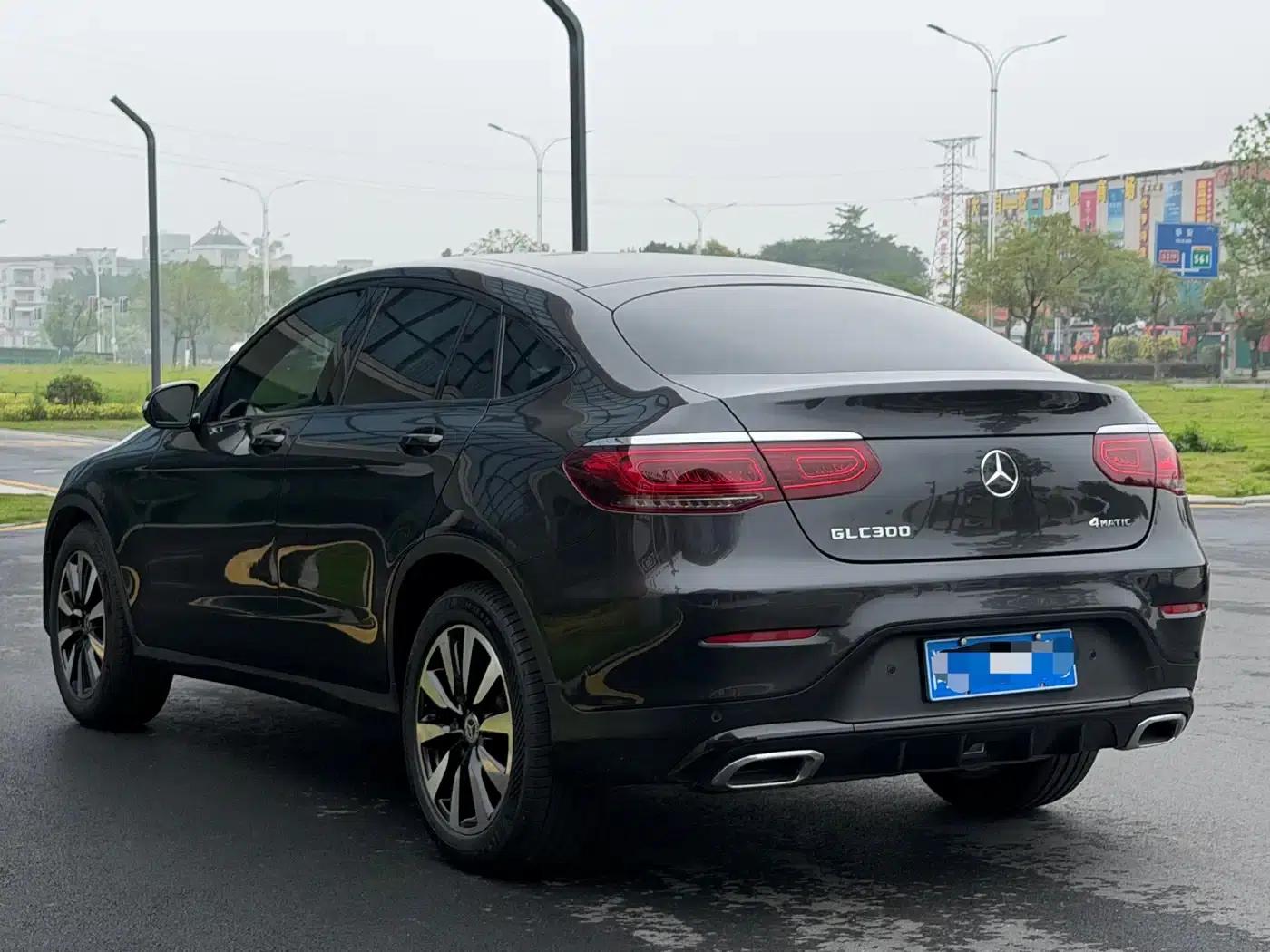 Mercedes-Benz GLC Coupe 2020 GLC 260 4MATIC Coupe SUV — миниатюра 10