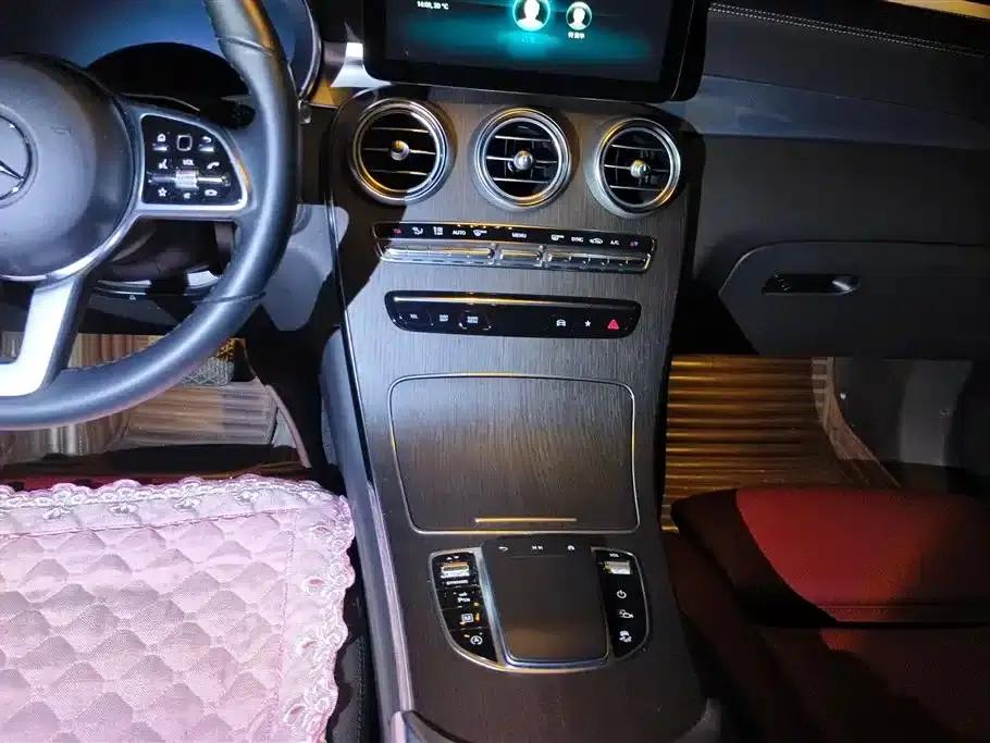 2022 Mercedes-Benz GLC Coupe, facelifted GLC 300 4MATIC Coupe SUV — миниатюра 16