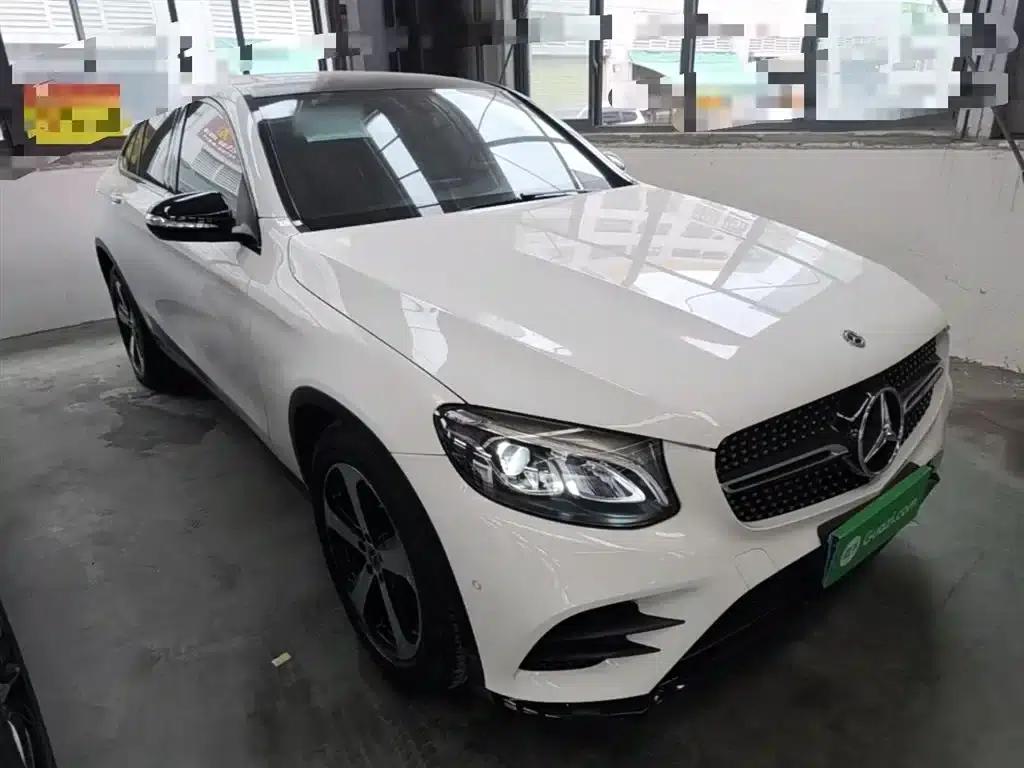 Mercedes-Benz GLC Coupe 2018 GLC 200 4MATIC Coupe SUV — миниатюра 4