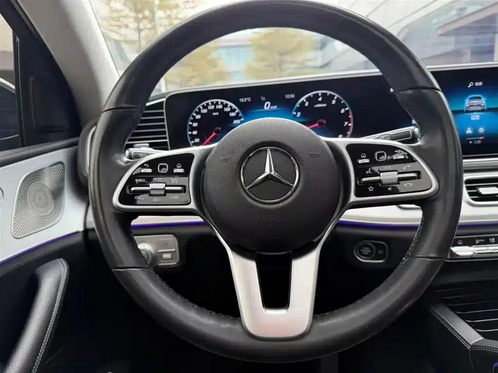 2020 Mercedes-Benz GLE Coupe, GLE 350 4MATIC Coupe SUV Luxury Model — миниатюра 16