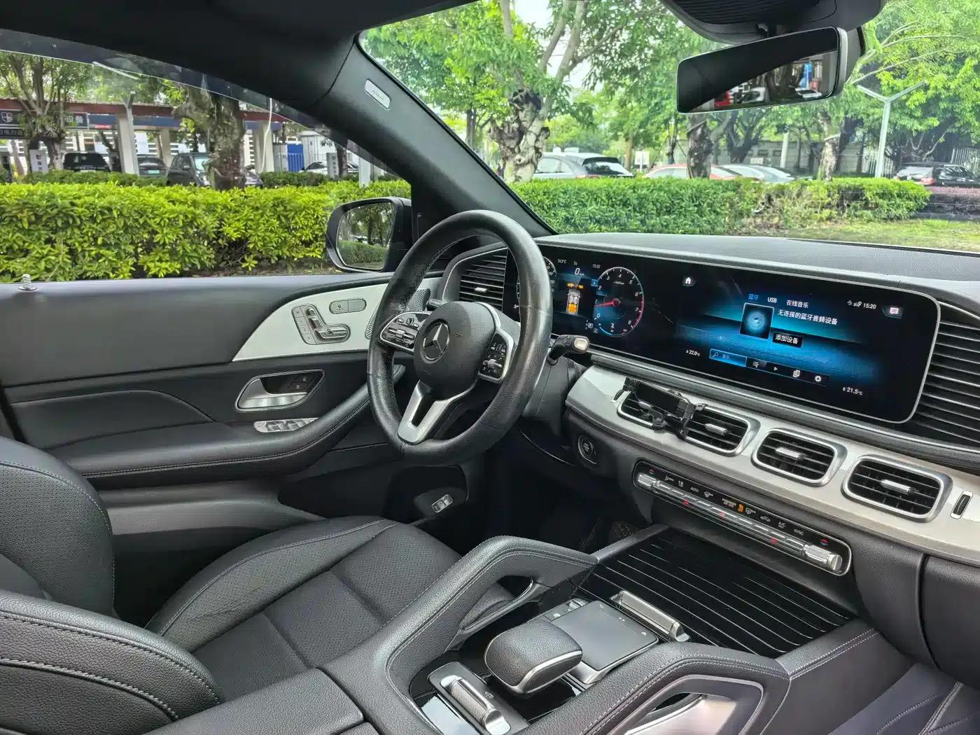 2020 Mercedes-Benz GLE Coupe, GLE 450 4MATIC Coupe SUV Luxury Model — миниатюра 13