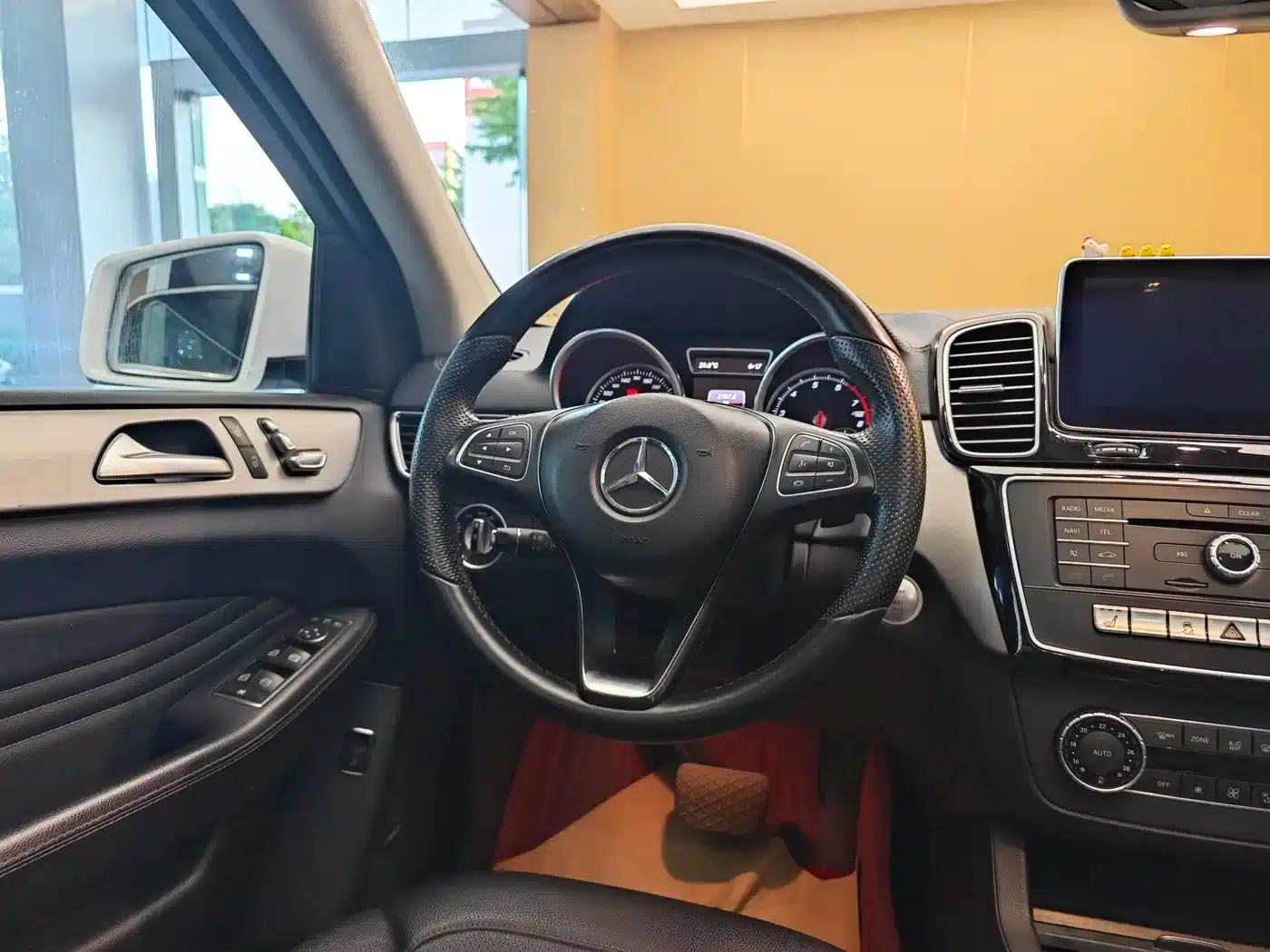 2015 Mercedes-Benz GLE Coupe, GLE 320 4MATIC Coupe SUV — миниатюра 16
