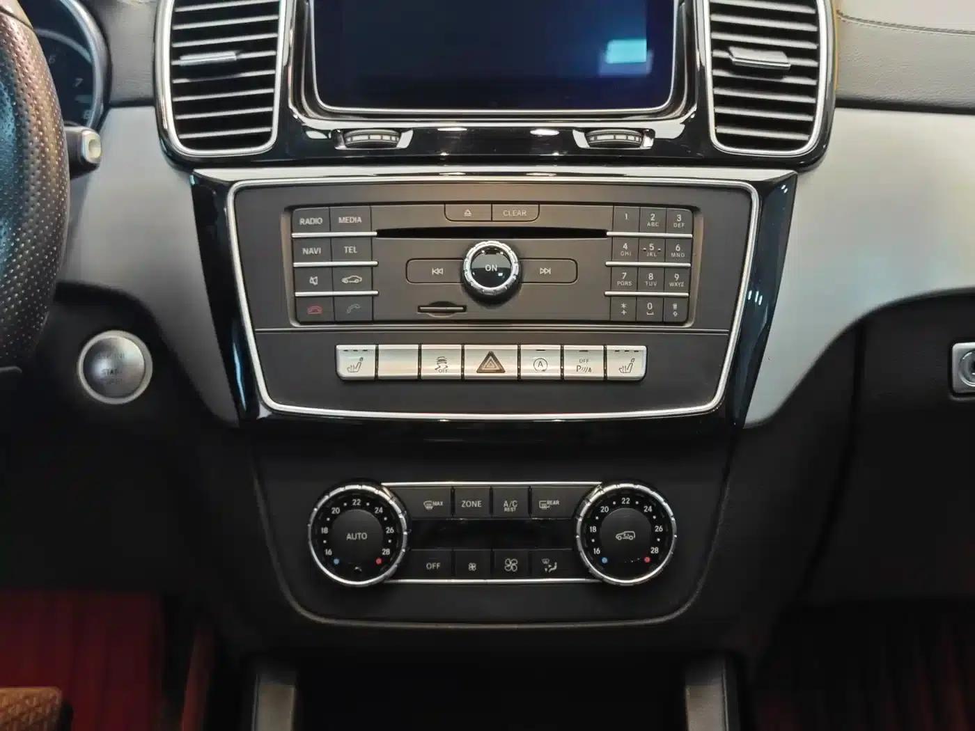2015 Mercedes-Benz GLE Coupe, GLE 320 4MATIC Coupe SUV — миниатюра 22