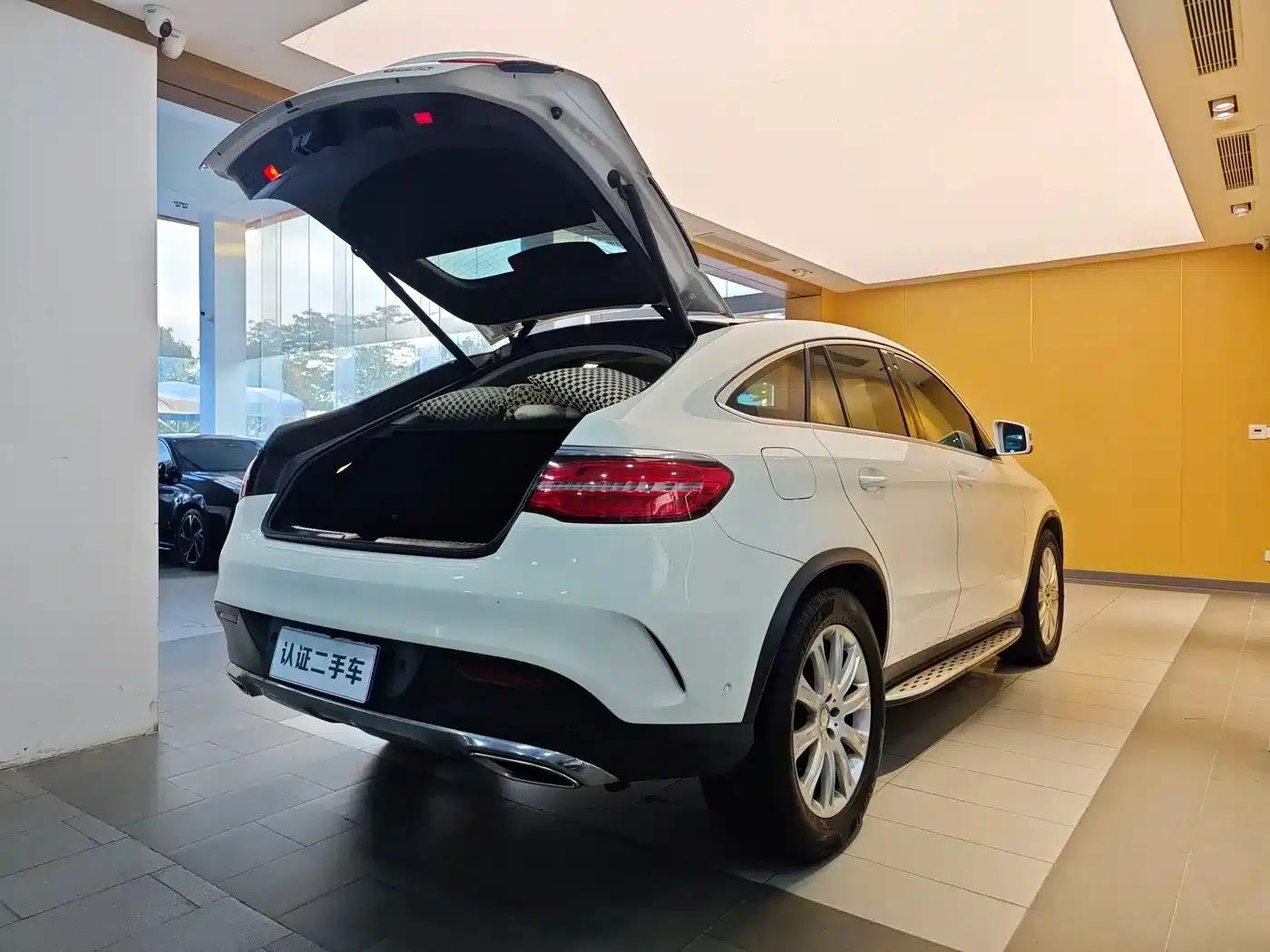 2015 Mercedes-Benz GLE Coupe, GLE 320 4MATIC Coupe SUV — миниатюра 34