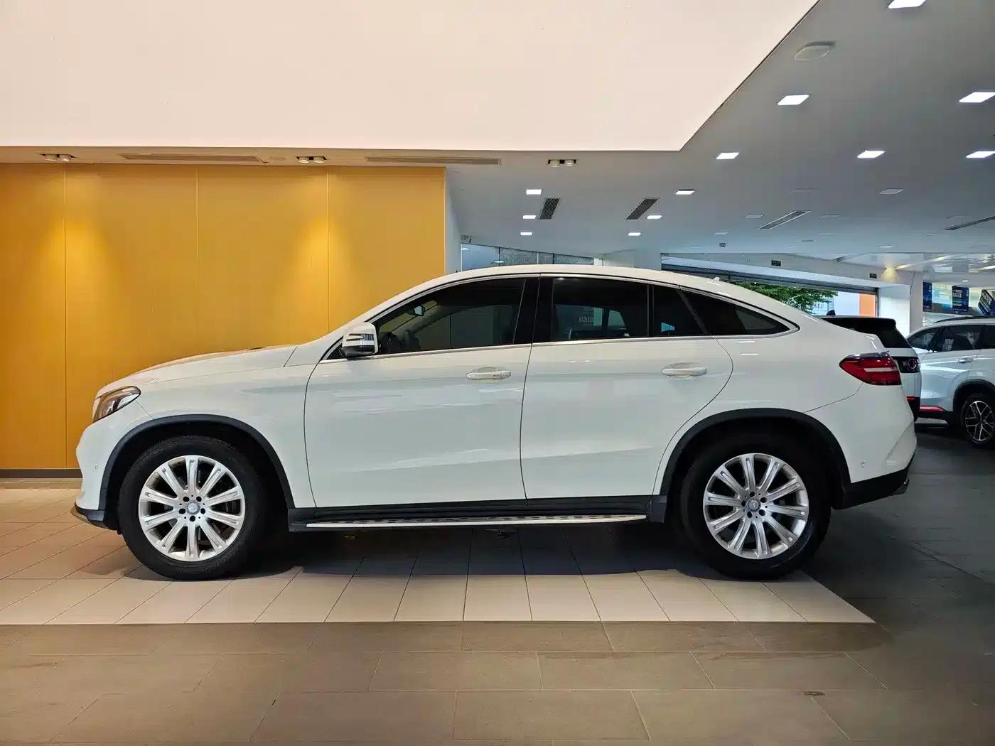 2015 Mercedes-Benz GLE Coupe, GLE 320 4MATIC Coupe SUV — миниатюра 7