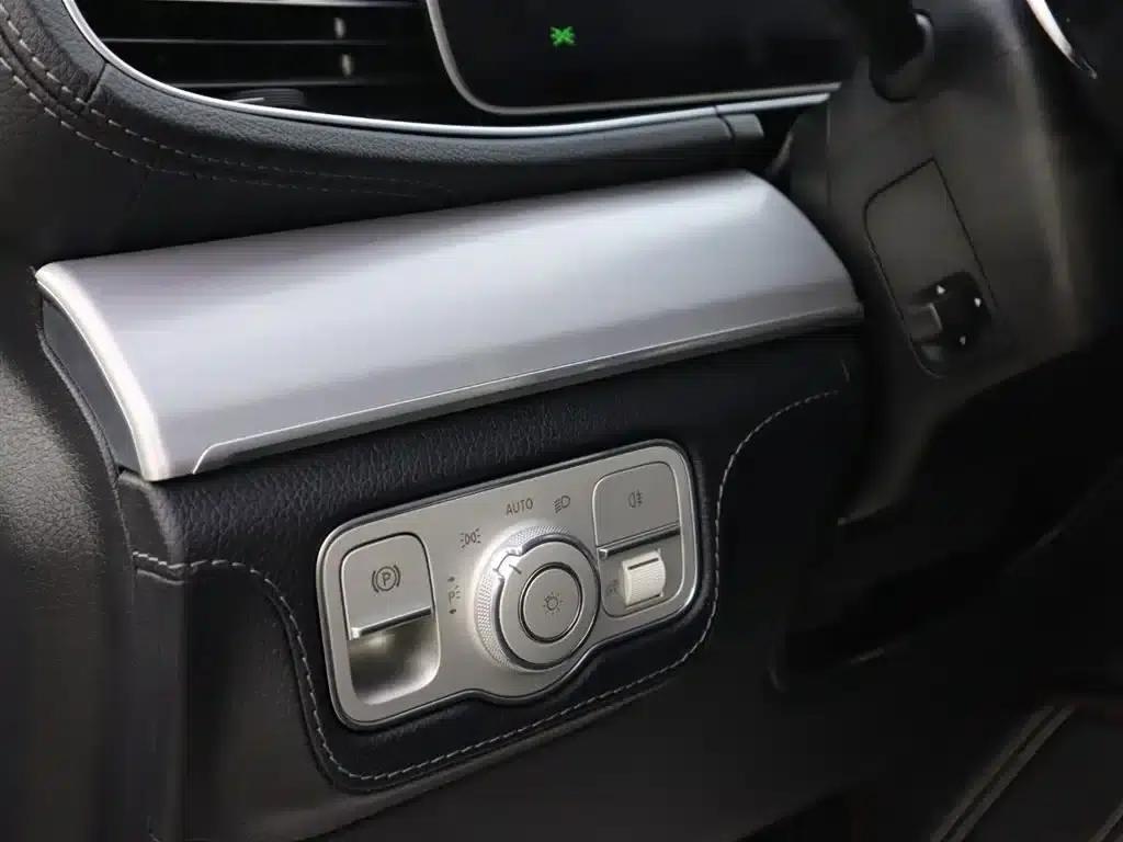 2020 Mercedes-Benz GLE AMG 53 4MATIC+ — миниатюра 25