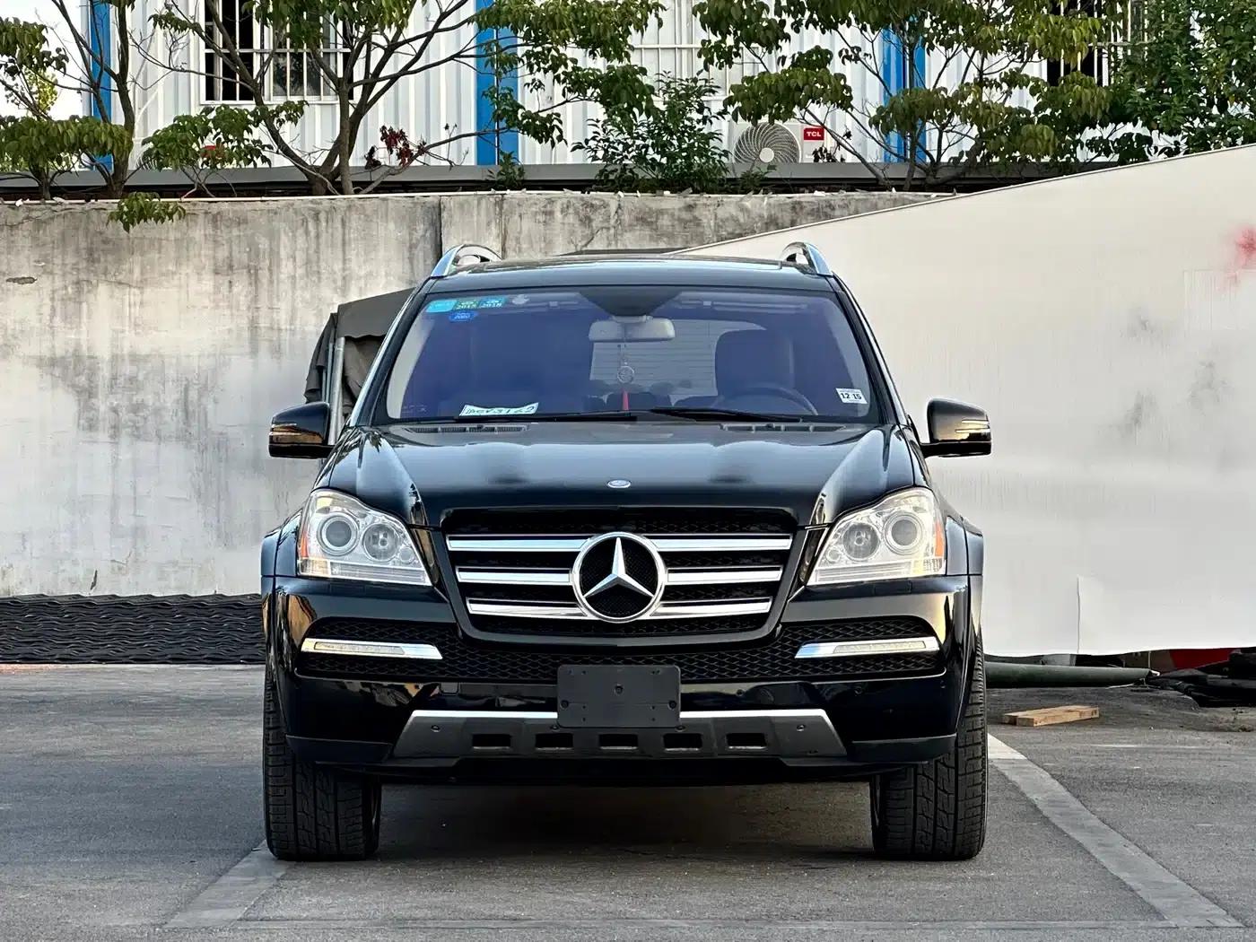 Mercedes-Benz GL-Class 2010 GL 550 4MATIC — миниатюра 2
