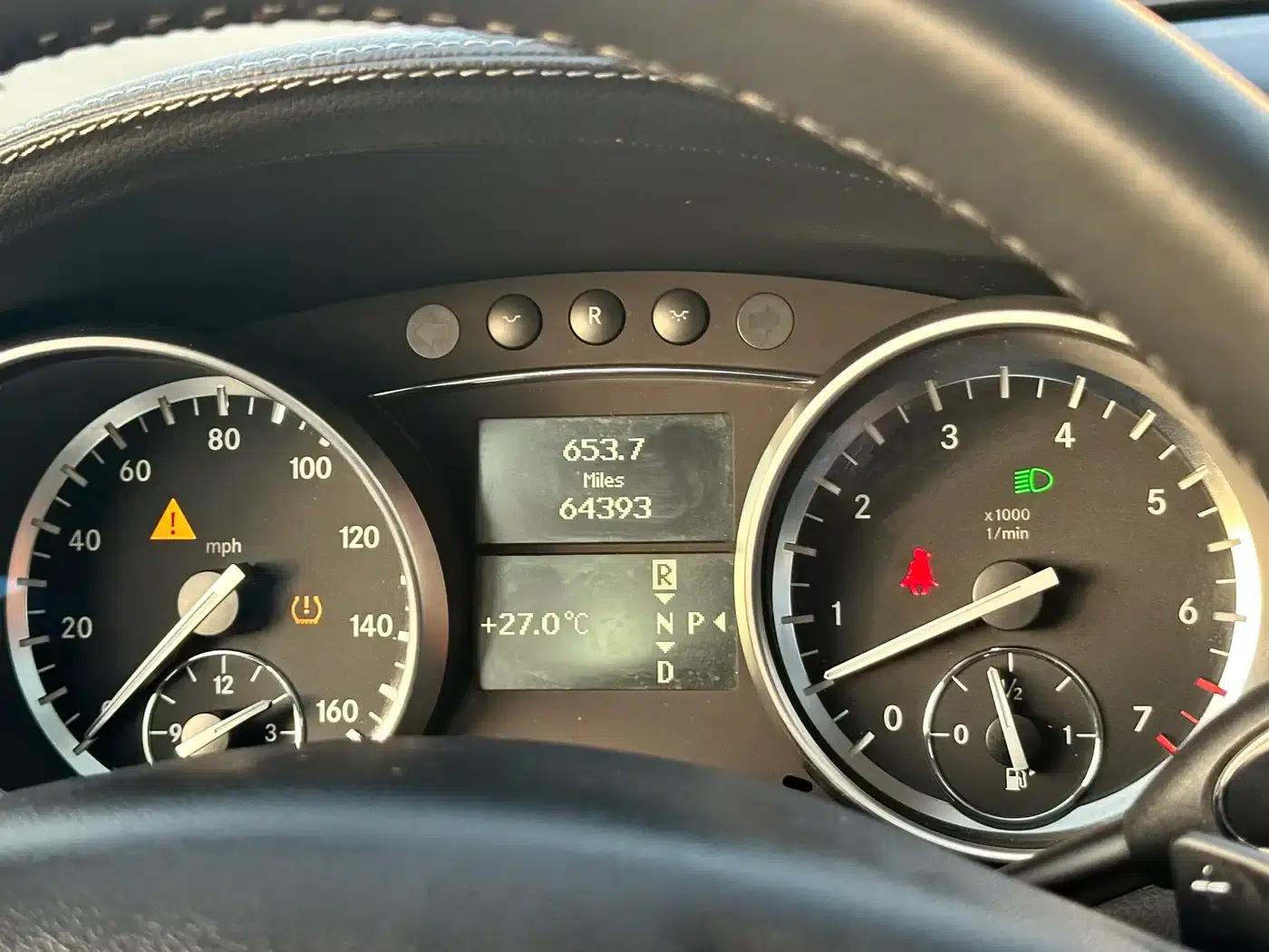 Mercedes-Benz GL-Class 2010 GL 550 4MATIC — миниатюра 13
