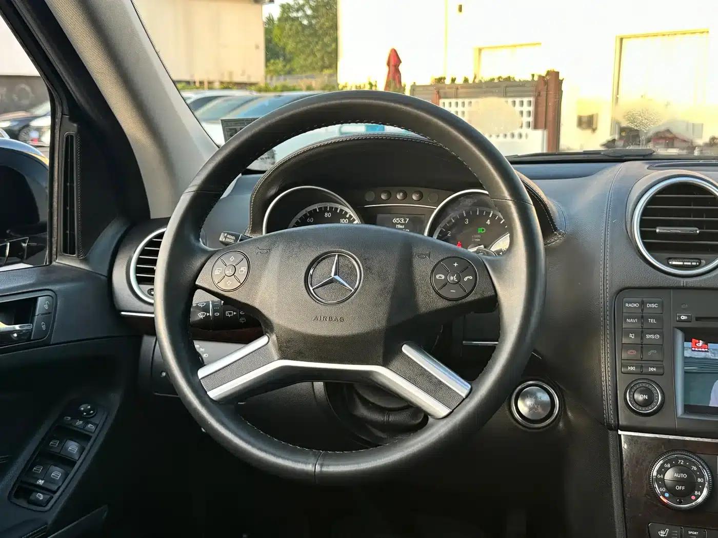 Mercedes-Benz GL-Class 2010 GL 550 4MATIC — миниатюра 19