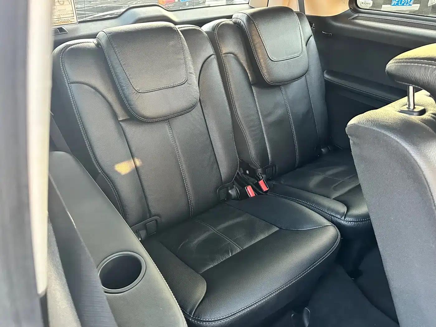 Mercedes-Benz GL-Class 2010 GL 550 4MATIC — миниатюра 25