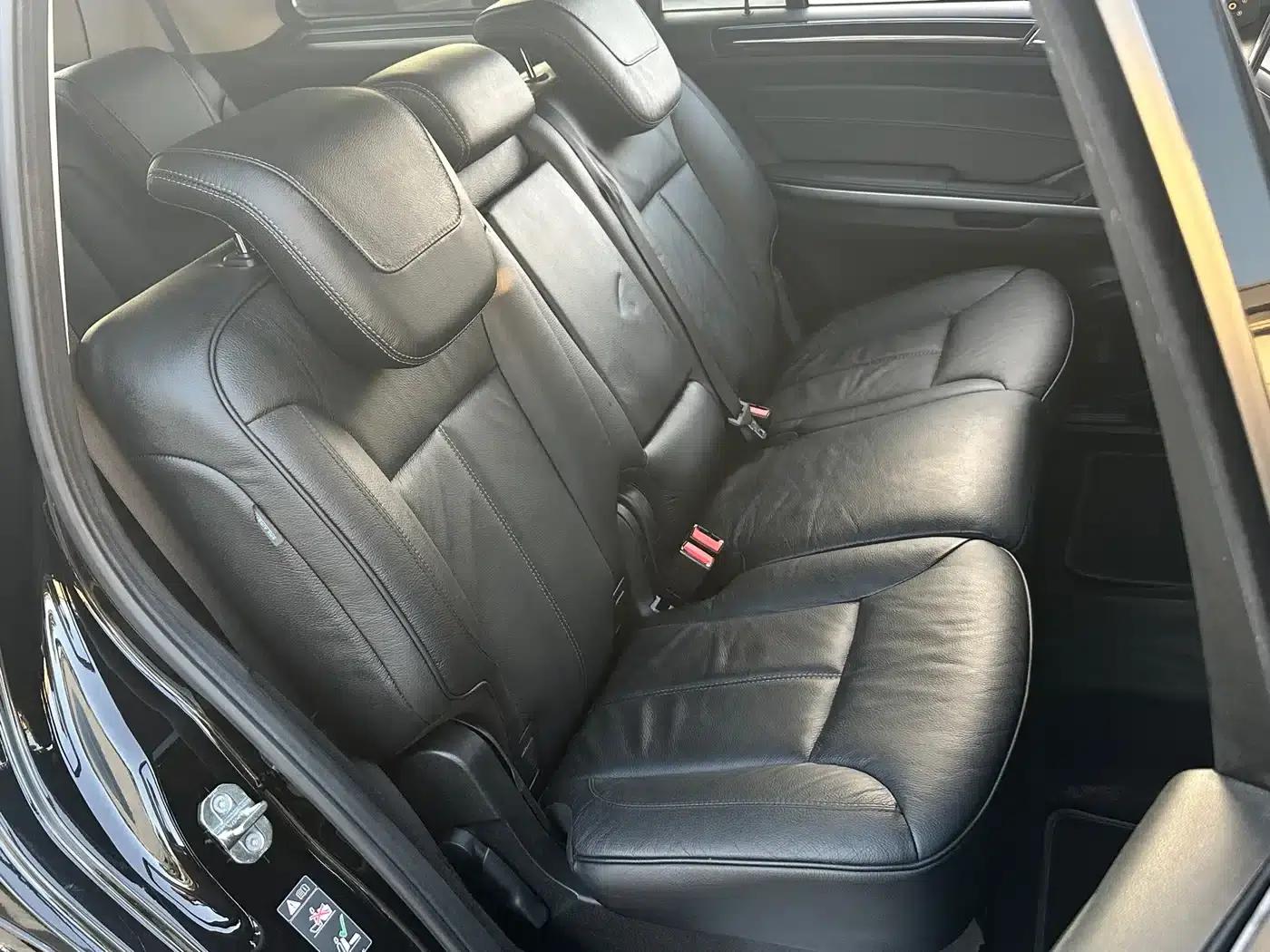 Mercedes-Benz GL-Class 2010 GL 550 4MATIC — миниатюра 29