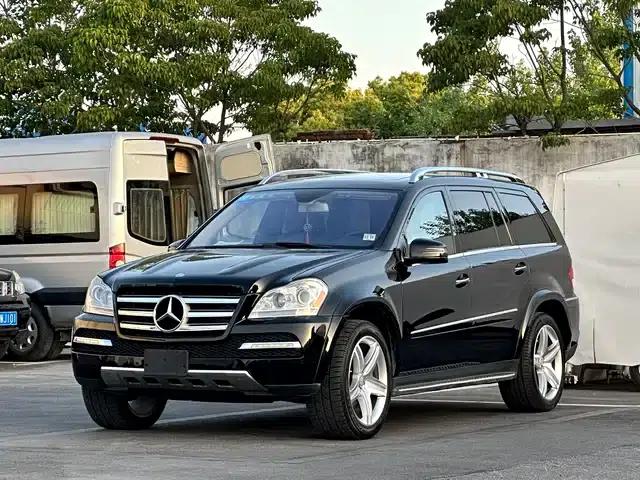 Mercedes-Benz GL-Class 2010 GL 550 4MATIC