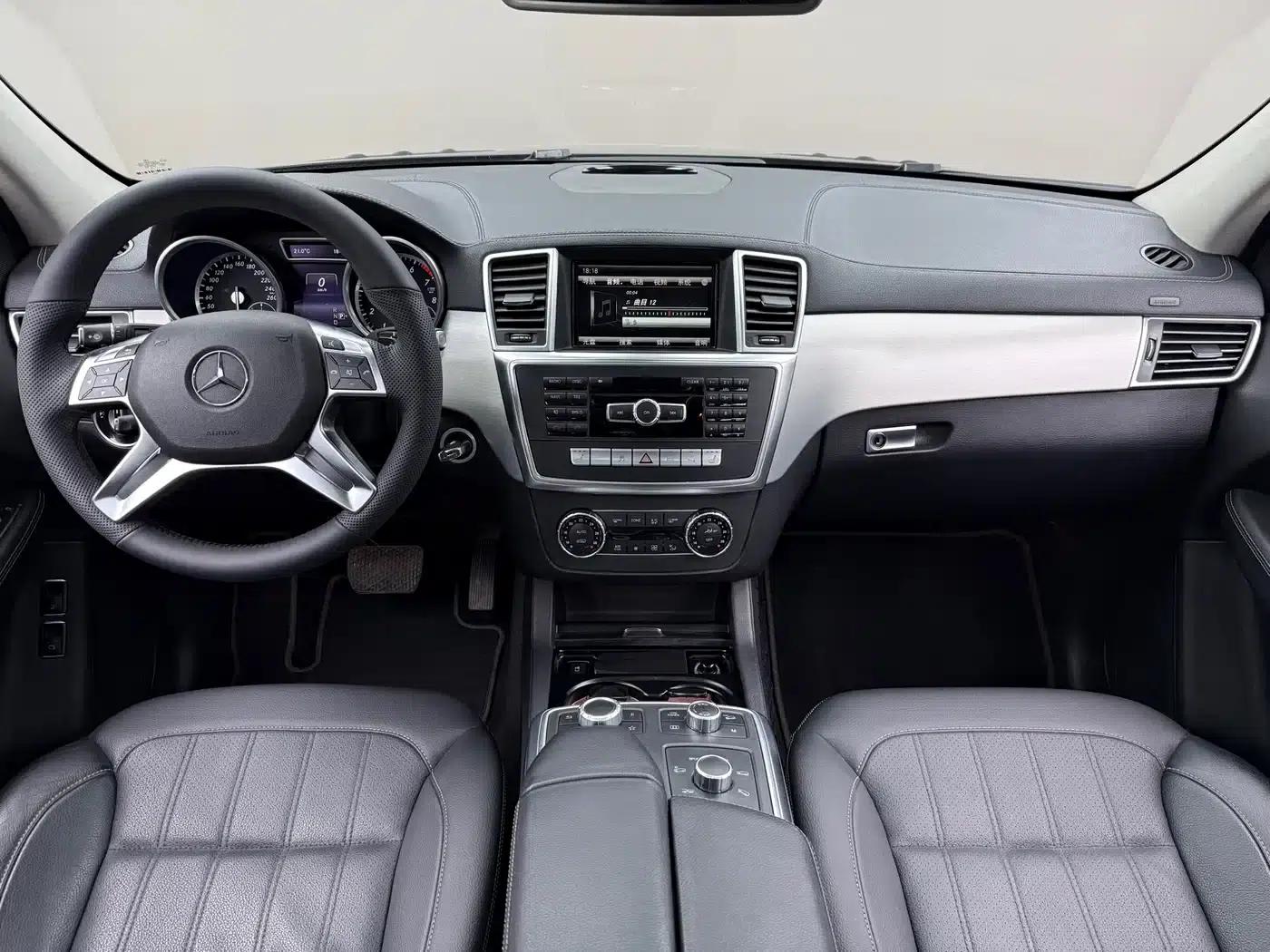 Mercedes-Benz GL-Class 2015 GL 400 4MATIC Dynamic — миниатюра 6