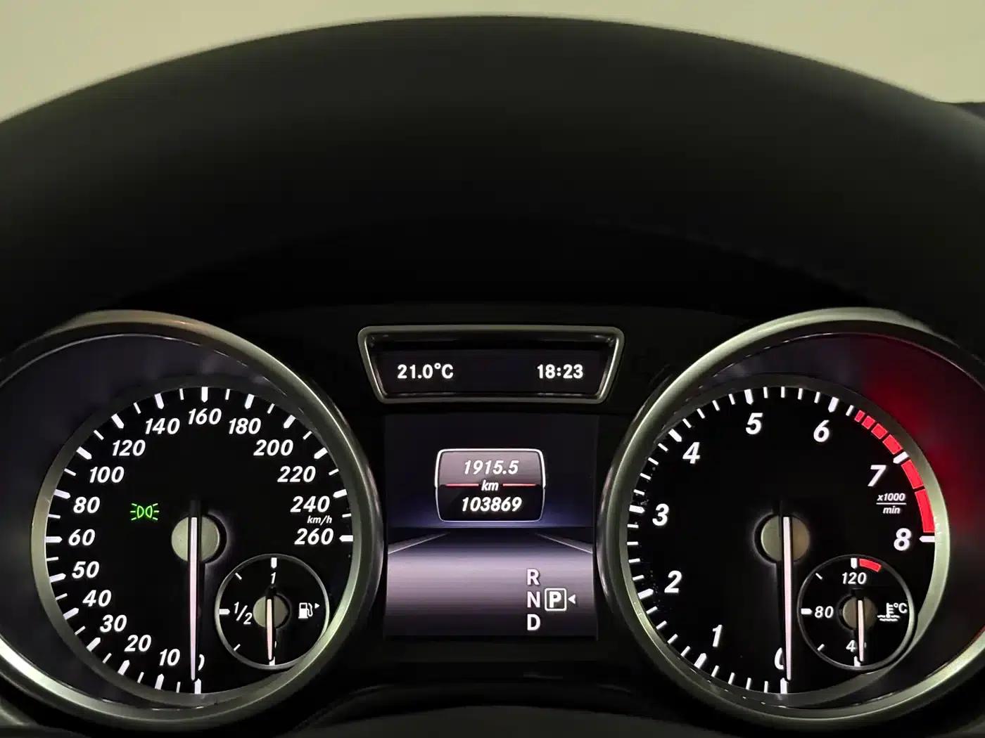 Mercedes-Benz GL-Class 2015 GL 400 4MATIC Dynamic — миниатюра 8
