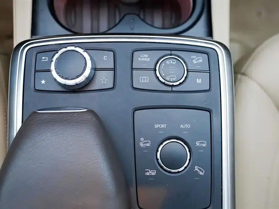 Mercedes-Benz GL-Class 2014 GL 400 4MATIC Dynamic — миниатюра 11
