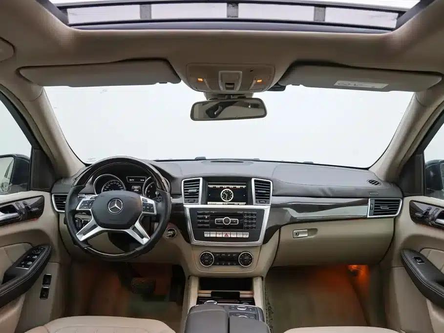 Mercedes-Benz GL-Class 2014 GL 400 4MATIC Dynamic — миниатюра 9