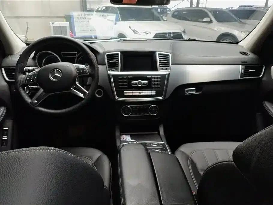 Mercedes-Benz GL-Class 2015 GL 400 4MATIC Dynamic — миниатюра 12
