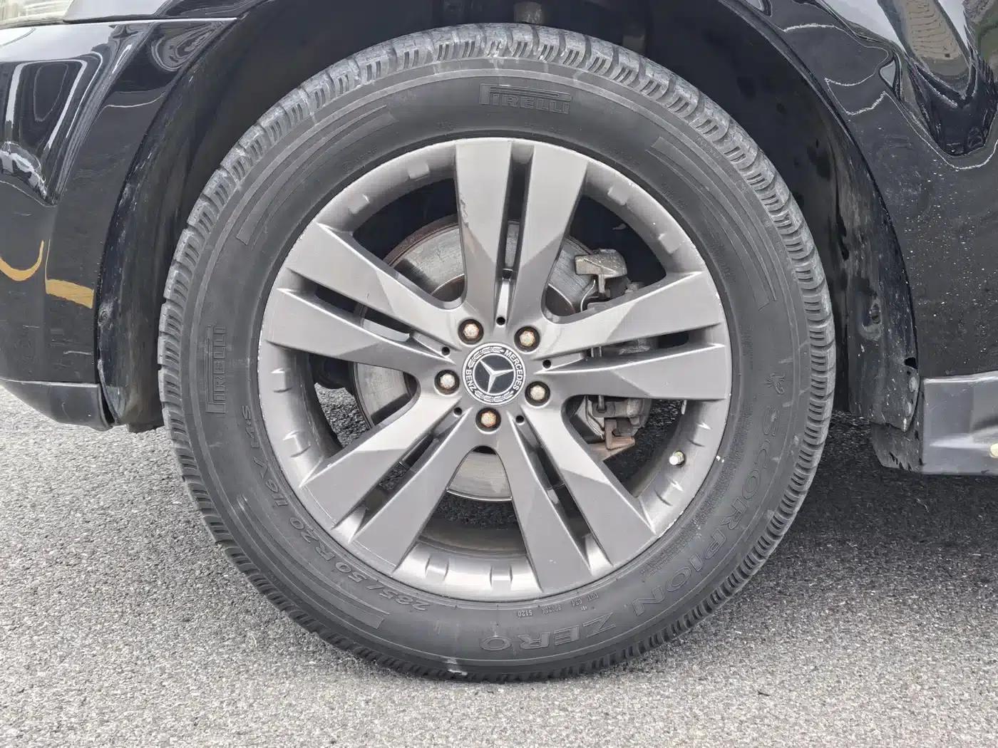 Mercedes-Benz GL-Class 2013 GL 350 Diesel Middle East Version — миниатюра 11