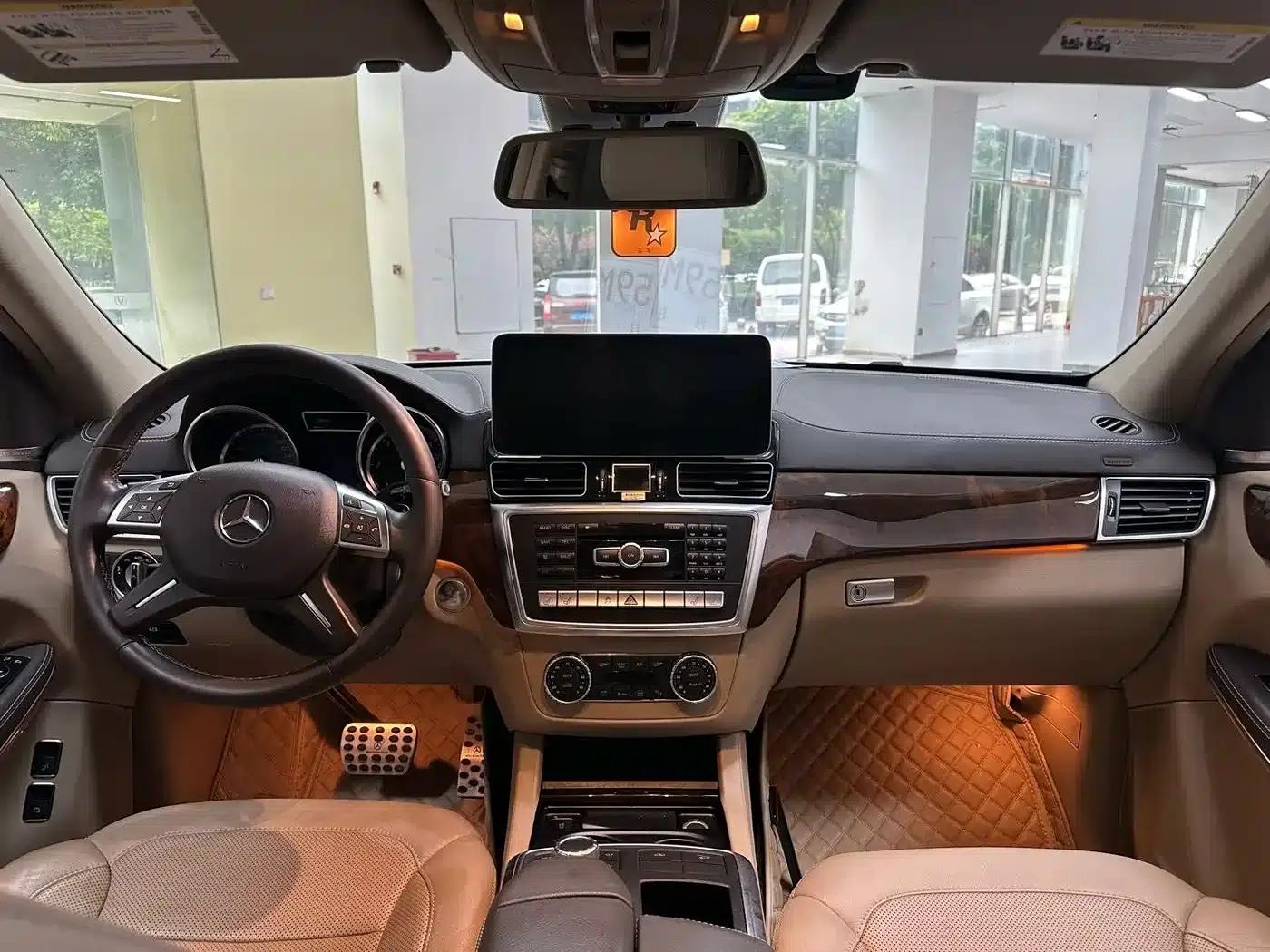 Mercedes-Benz GL-Class 2014 GL 350 CDI 4MATIC — миниатюра 4