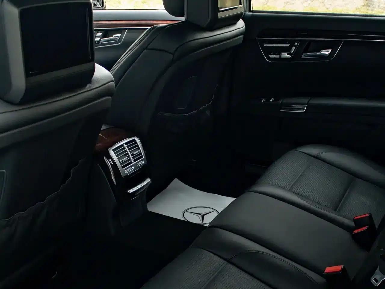 2010 Mercedes-Benz S-Class AMG S 63 — миниатюра 15