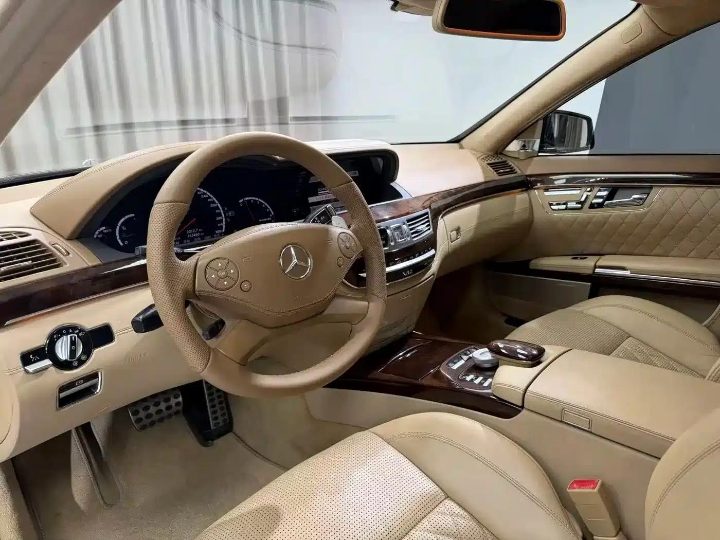 2010 Mercedes-Benz S-Class AMG S 65 — миниатюра 4