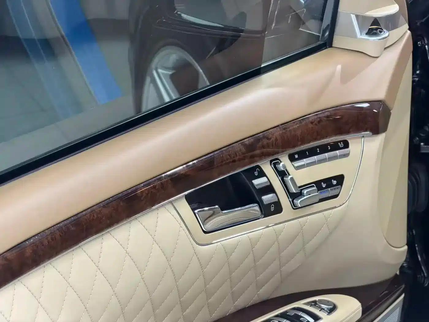 2010 Mercedes-Benz S-Class AMG S 65 — миниатюра 5