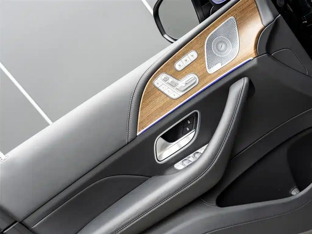 2021 Maybach GLS 600 4MATIC Premium Edition — миниатюра 7
